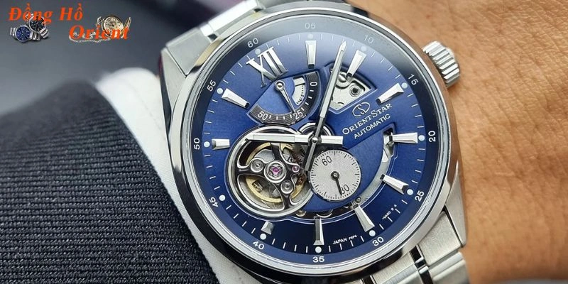 Chiếc đồng hồ với mặt số tinh xảo và bộ dây bền bỉ
